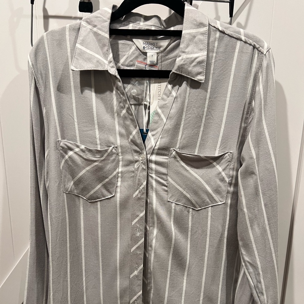 NWT Market & Spruce Juniper Button Down Top Size Small